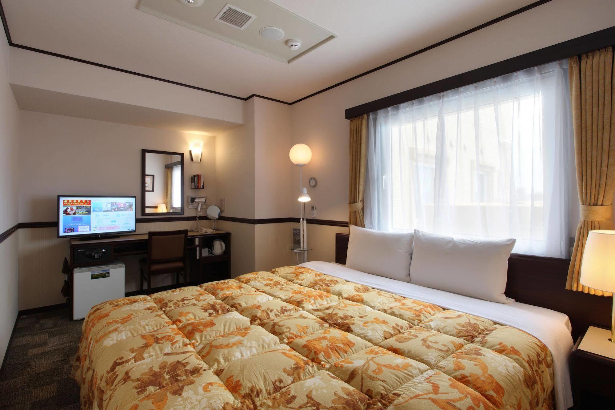 Toyoko Inn Sakudaira-eki Asama-guchi Bagian luar foto